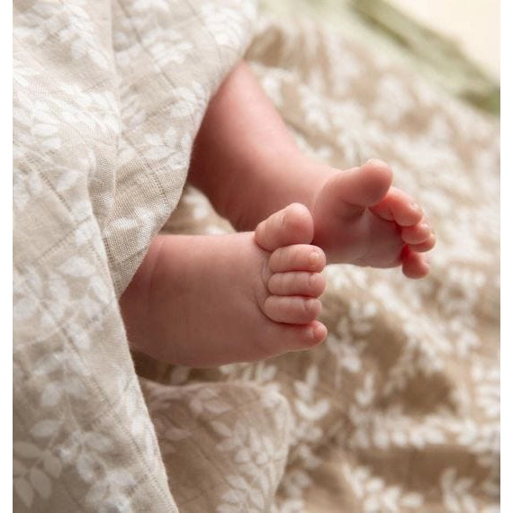 A Little Lovely Company Muslin Cloth XL: Leaves - Taupe